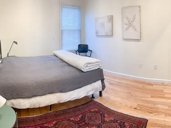 473 Pavonia Avenue image 6 of 7