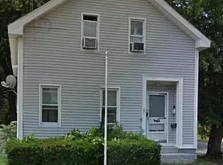 487 Niantic Ave #1, Cranston, RI 02910