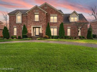 305 Lake Forest Pkwy, Louisville, KY 40245