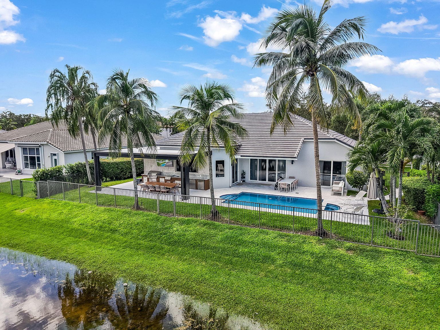 2678 MEADOWOOD Drive — The Club at Weston Hills