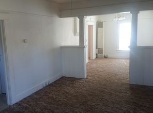 1015 NE 6th St, Grants Pass, OR 97526