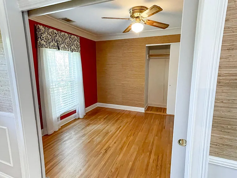 320 Leopole Rd — Photo 13