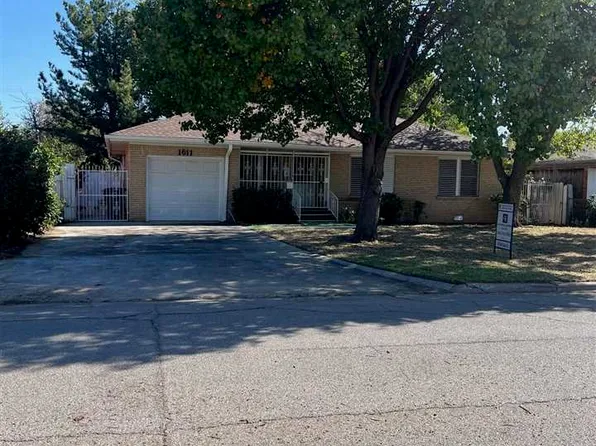 1611 NW 25th St, Lawton, OK 73505