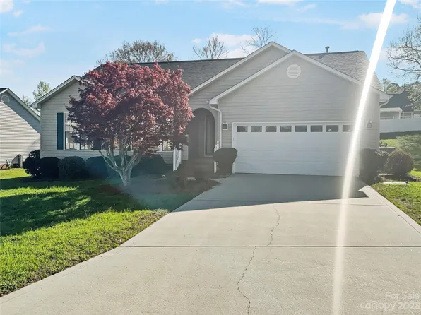 3024 Hereford Ln, Dallas, NC 28034