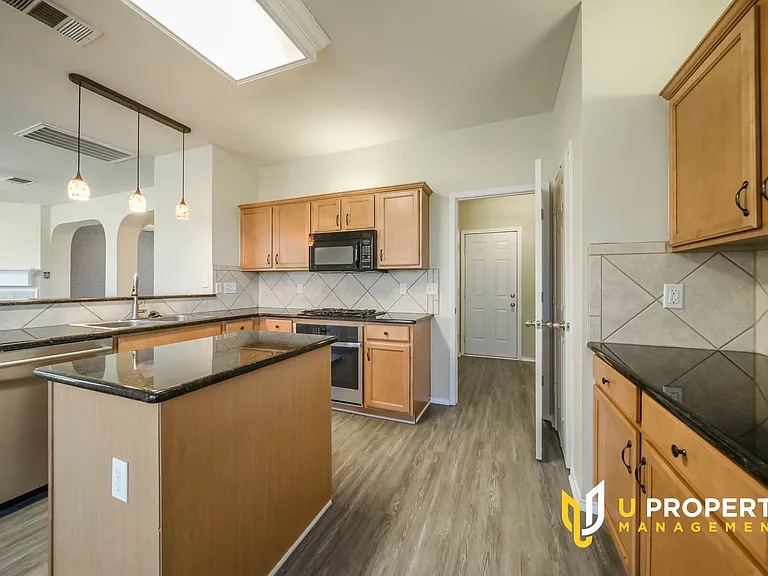 3501 Aldersyde Dr — Photo 11