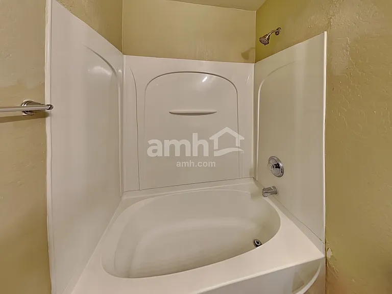 7006 W Irwin Ave — Photo 16