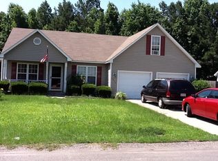 4215 Achilles Dr, Hope Mills, NC 28348