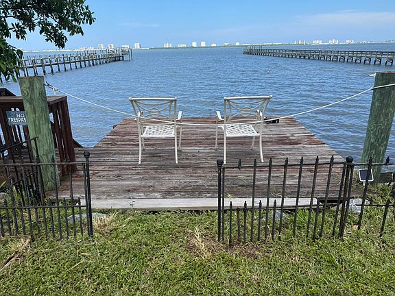 2nd image of 13605 S INDIAN RIVER Drive