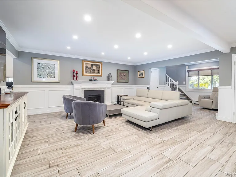 140 Baltimore Ave — Photo 3
