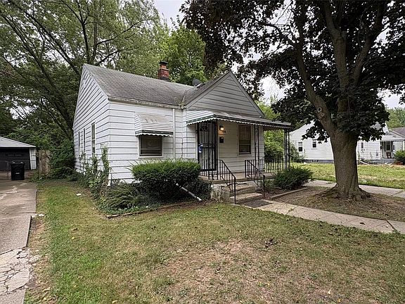 2nd image of 12108 Wayburn St