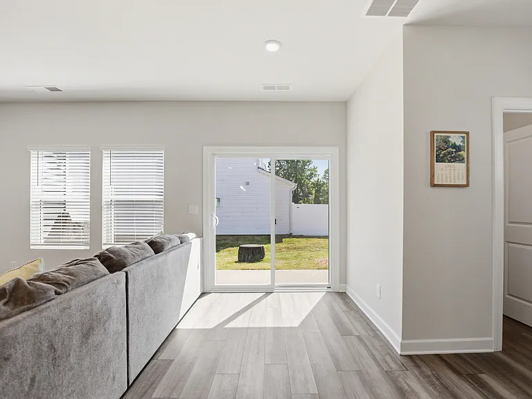 2317 Belterra Dr — Photo 9
