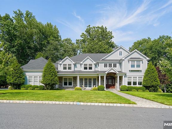 3rd image of 106 Koch Ln