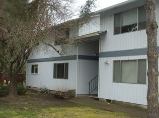 195 SW Kalmia St STE B, Junction City, OR