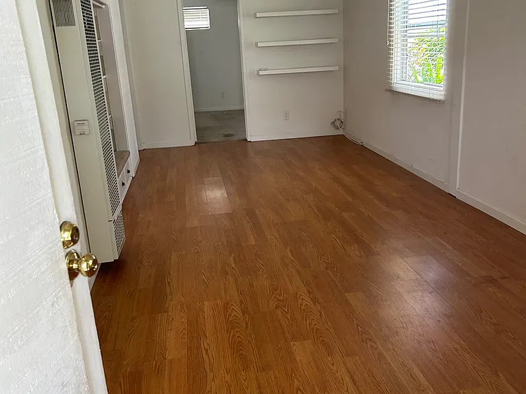 1821 Thomas Ave — Photo 4
