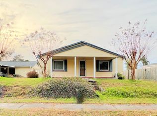 110 Raleigh Ave, Morehead City, NC 28557