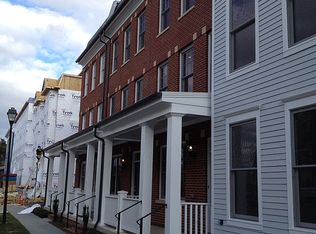 913 Parker Gray School Way, Alexandria, VA 22314