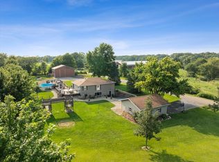 16805 E 300 North Rd, Heyworth, IL 61745