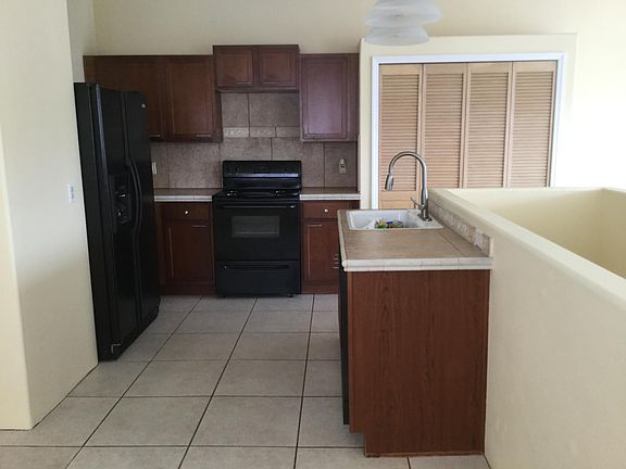 Kitchen/dining area not visible