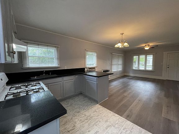 4th image of 404 N Chester Ave