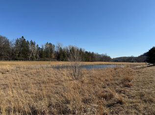 2532 Clubhouse Dr, Lake City, MN 55041