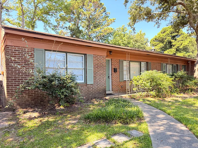 639A Windermere Blvd — Photo 2