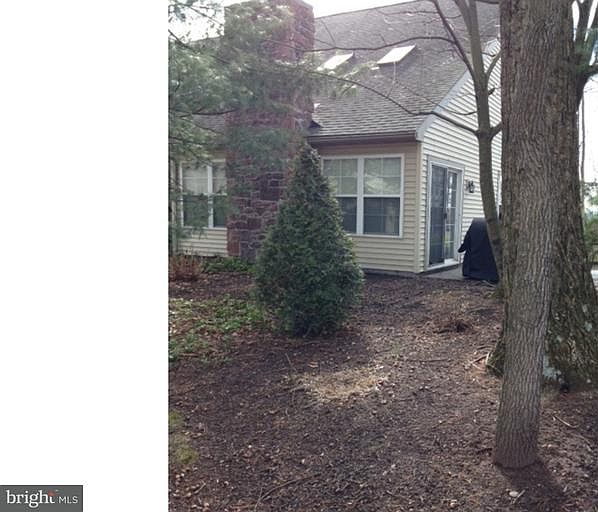 2nd image of 94 Hawk Valley Ln