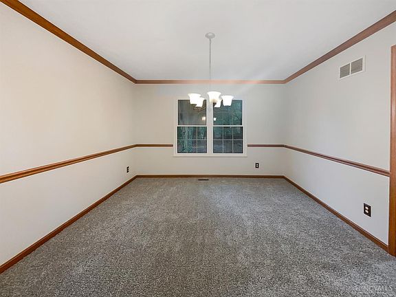 4th image of 1078 Carraway Ln