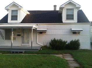 21927 Elizabeth St, Saint Clair Shores, MI