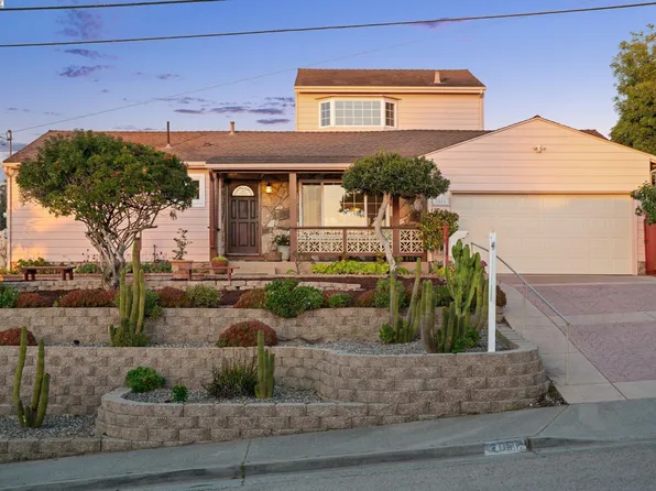 2080 Mendocino St, Seaside, CA 93955