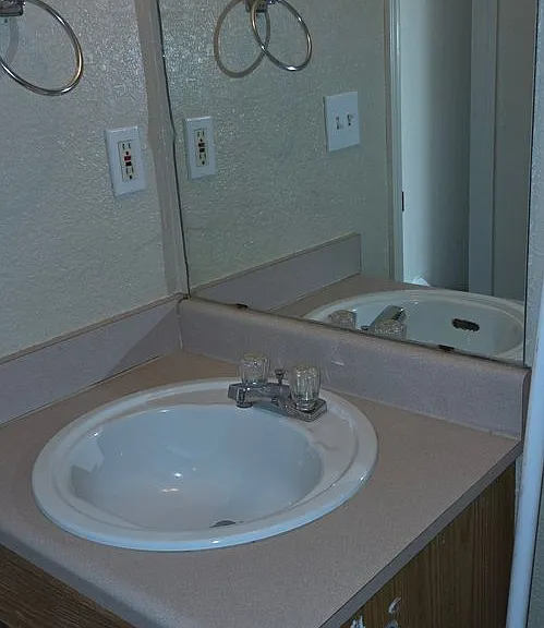 3204 Hereford Ln — Photo 21