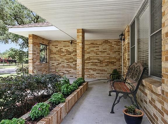 3rd image of 5327 Berkley Dr