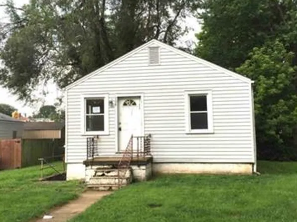 708 N Dodgion Ave, Independence, MO 64050