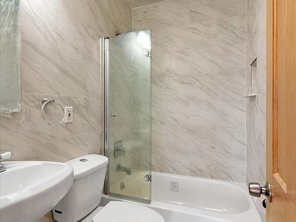 3rd image of 22 Herkimer St APT 4