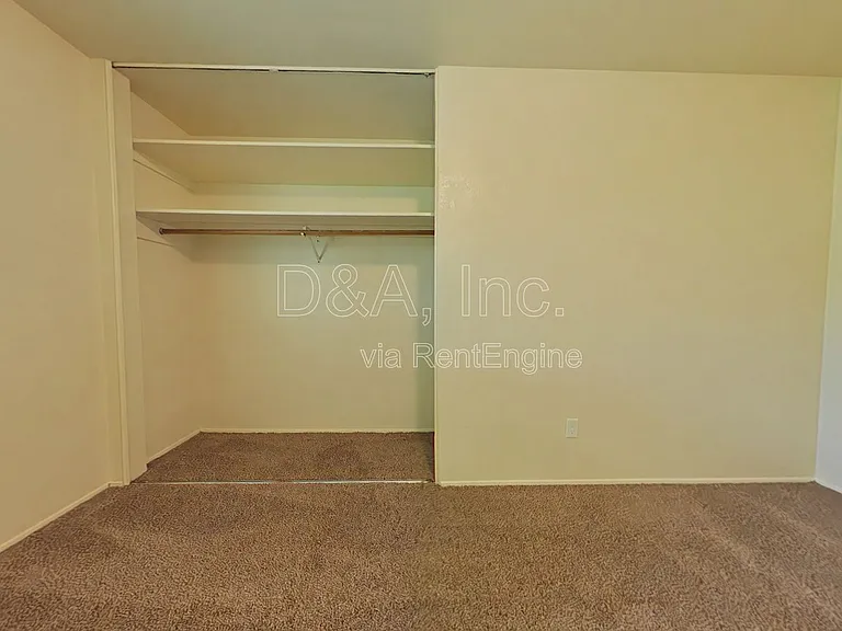 1140 NW Fillmore Ave — Photo 8