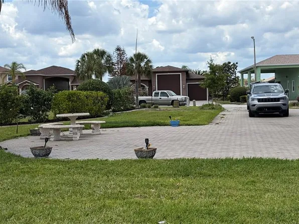 389 Nolane Ln, Polk City, FL 33868