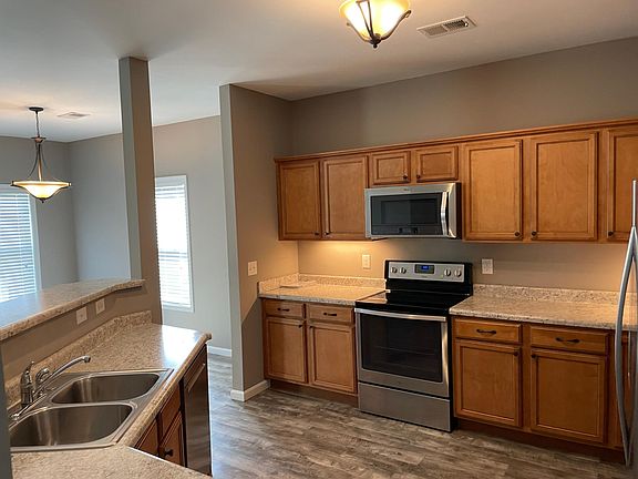 Kitchen (side view)