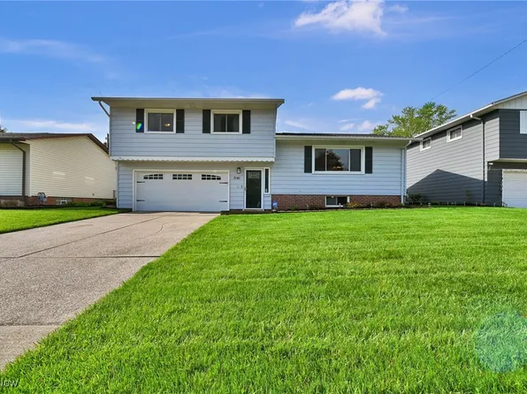 3141 Hetzel Dr, Parma, OH 44134