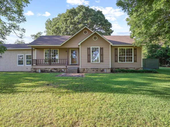 1045 Middle Rd, Denison, TX 75021