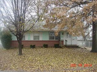 2085 N Evandale Dr, Decatur, IL 62526