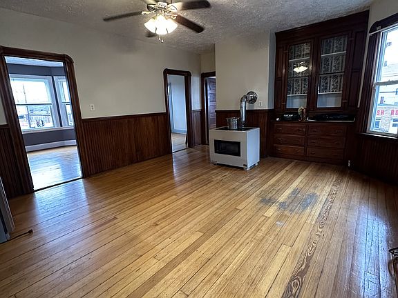 5th image of 340 Nash Rd APT 2