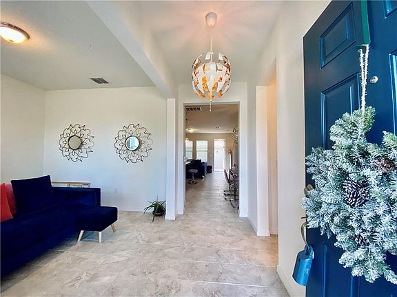 4th image of 8190 Bluejack Oak Dr