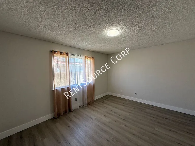 43837 David St — Photo 11