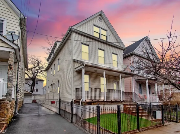 1011 Anna St, Elizabeth City, NJ 07201