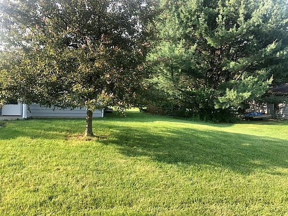 2nd image of 114/116 Veasey Ln