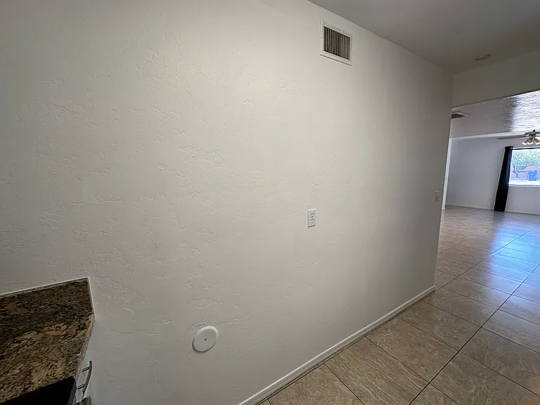 1005 E Water St #1 — Photo 8