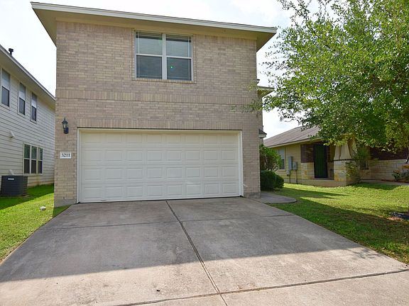2nd image of 3211 Barksdale Dr