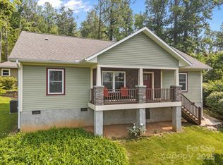 17 Laurel Rd, Arden, NC 28704