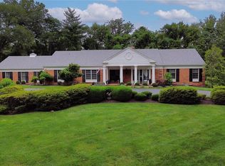 26 Bellerive Country Club Grounds Dr, Saint Louis, MO 63141