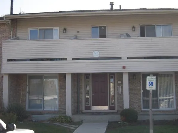 44413 Savery Dr #141, Canton, MI 48187