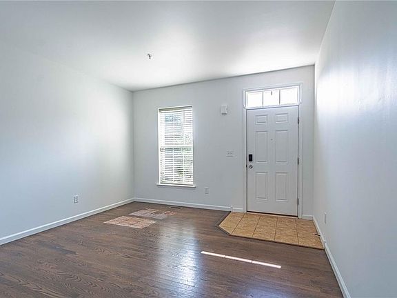 4th image of 231 Snapdragon Way